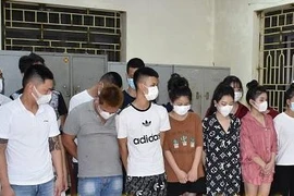 Phát hiện 17 đối tượng dương tính với ma túy trong quán karaoke