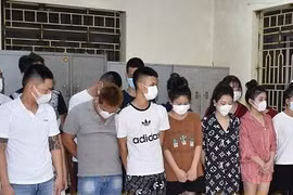 Phát hiện 17 đối tượng dương tính với ma túy trong quán karaoke