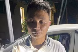 Kiểm tra chiếc xe ô tô gần nghĩa trang, phát hiện ma túy