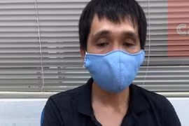 'Găm' ma túy đi lang thang, bị chốt phòng dịch bắt giữ