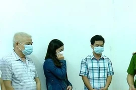 Khám nhà chủ 'sới' bạc, thu giữ xương và cao hổ