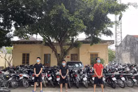 Núp bóng công ty kinh doanh xe máy để hoạt động "tín dụng đen" 