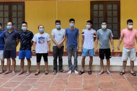 Bắt 9 đối tượng trong đường dây cá độ bóng đá