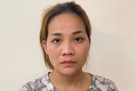 Kiểm tra nơi ở của người phụ nữ, lộ nhiều ma túy các loại