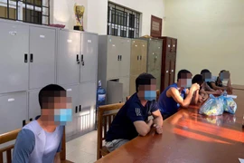 Liên tiếp phát hiện, bắt giữ nhóm người tụ tập đánh bạc giữa mùa dịch