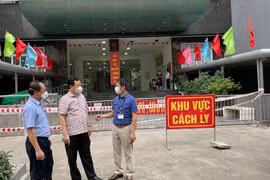 Hà Nội: Phong tỏa tầng 7 tòa nhà 187 Nguyễn Lương Bằng nơi có bệnh nhân dương tính Covid