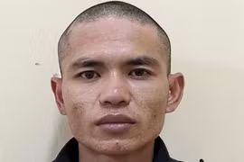 Gã nghiện 'đen đủi', xe máy hết xăng...gặp Cảnh sát