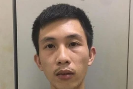 Mượn xe máy mang đi cầm cố để lấy tiền trả nợ