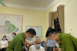 Yêu cầu cán bộ, chiến sỹ chấn chỉnh việc chấp hành điều lệnh, tư thế, tác phong, tinh thần trách nhiệm, thái độ phục vụ nhân dân 