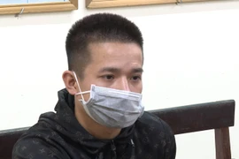 Gã trai giăng bẫy, chiếm đoạt tiền của hơn 50 người