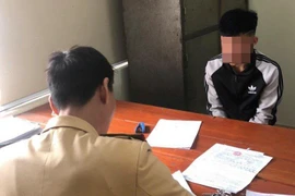 Nam thanh niên 'bốc đầu' xe máy khoe lên mạng xã hội bị xử phạt