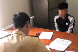 Nam thanh niên 'bốc đầu' xe máy khoe lên mạng xã hội bị xử phạt