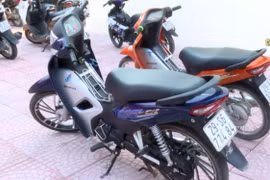 Bắt ổ nhóm 'ăn' hàng chục xe máy đắt tiền, bỏ túi trên 500 triệu đồng