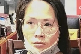 Người phụ nữ nghi vấn tự giao nộp gói ma tuý khi gặp Công an