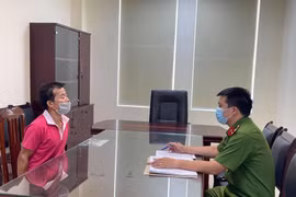 Tạm giữ đối tượng dùng côn nhị khúc đe dọa lực lượng phòng chống dịch Covid-19