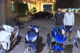 Hai gã trai chuyên "săn" xe tay ga đắt tiền