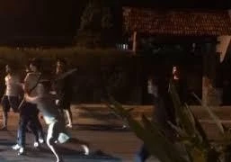 Bị đâm chết vì cho rằng... nhìn đểu