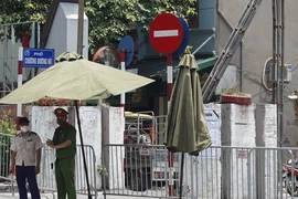 Đảm bảo cung ứng thực phẩm, nhu yếu phẩm cho người dân phường Chương Dương 