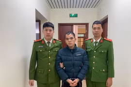 Truy 'nóng' kẻ gây ra 4 vụ cướp giật tài sản của phụ nữ