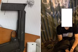 Cảnh sát 141 phát hiện người đàn ông giấu súng trong cốp xe máy