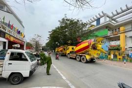 Công an quận Thanh Xuân: Xử lý 4 xe bồn bê tông đi vào 'phố cấm'