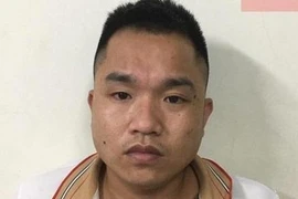 Chở bạn gái lúc rạng sáng, gã xăm trổ lộ gói ma túy