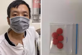 Gã trai ra đường lúc nửa đêm để mua ma túy