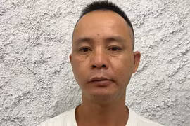 Không đeo khẩu trang còn chửi bới, lăng mạ tổ kiểm soát phòng chống dịch