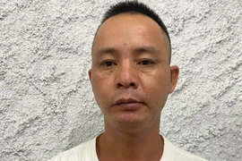 Không đeo khẩu trang còn chửi bới, lăng mạ tổ kiểm soát phòng chống dịch