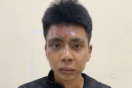 Đang nhờ thợ phá ổ khóa xe máy thì bị chủ phương tiện bắt giữ