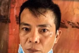 Mang ma túy đi giao cho khách thì bị bắt giữ