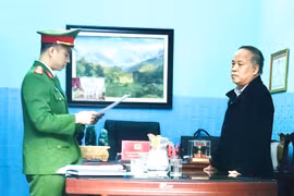 Khởi tố nguyên Chủ tịch UBND huyện Yên Định