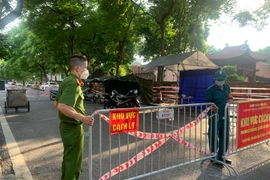 Dỡ phong tỏa 2 phường Văn Chương- Văn Miếu, chỉ còn 700 trên hơn 21.000 nhân khẩu tiếp tục cách ly