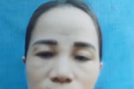 Người phụ nữ rủ 'bạn nghiện' vào quán karaoke 'bay lắc'