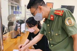 Triển khai đề án biên lai điện tử trong việc thu phí, lệ phí xuất nhập cảnh