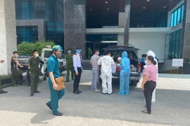 Hà Nội: Phòng dịch Covid, phong tỏa tòa chung cư trên phố Ngụy Như Kon Tum