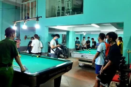 Xử lý quán bi - a cho 22 khách tụ tập, không chấp hành quy định phòng dịch Covid-19