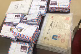 Bóc gỡ ổ nhóm hoạt động 'tín dụng đen', cho hơn 7.300 người vay lãi nặng 