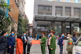 Thắt chặt an ninh tại khu vực tòa nhà 88 Láng Hạ để phòng dịch Covid 19