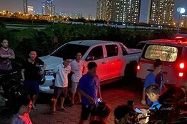 Khẩn trương điều tra vụ bé gái 4 tuổi rơi từ tầng cao chung cư