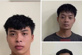 3 nhân viên công ty giao hàng tiết kiệm trộm hàng loạt iPhone, máy tính "xịn"