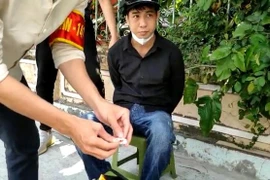 Cảnh sát 141 Hà Nội phát hiện đối tượng giấu ma túy trong ví da