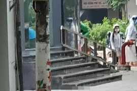 Điều tra vụ người phụ nữ rơi từ tầng cao xuống đất tử vong