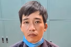 Lợi dụng trời mưa, vác kìm cộng lực đi trộm cắp tài sản