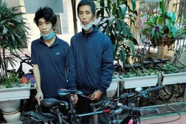 Bắt quả tang 2 đối tượng đang đập khóa chữ U để trộm cắp xe đạp 