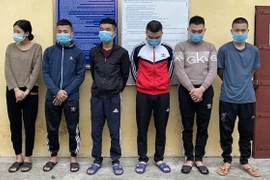 6 thanh niên cùng 4 nữ tiếp viên karaoke "bay lắc" trong tiệc ma túy