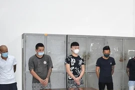 Kiểm tra nhà thuê trọ, phát hiện 5 thanh niên đang "phê" ma túy