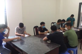 Quận Hà Đông phạt nhiều người ra đường không vì mục đích thiết yếu 