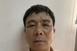 Kẻ có nhiều tiền án đâm chết người tại quán cà phê