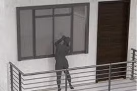 Xác minh trình báo vụ đột nhập, trộm kim cương, nhẫn vàng trị giá 14.000 USD